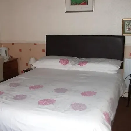 Alojamento de Acomodação e Pequeno-almoço Townhouse 4*